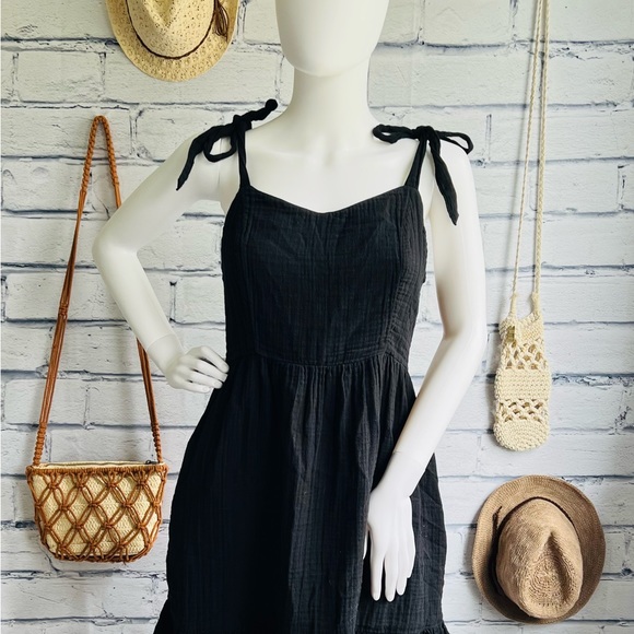 Old Navy Mini Cami Dress - Picture 2 of 10